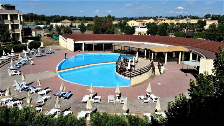 meta-residence-hotel (1)