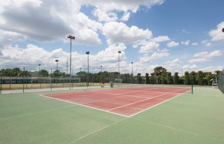 tennis--v7691339